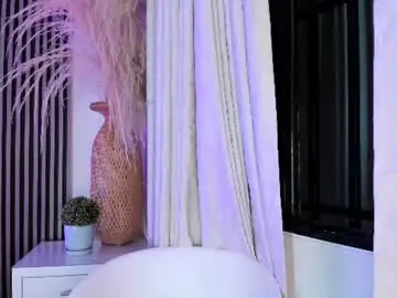 Emilyevanss1_  live sex cam
