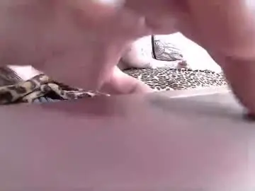 Freakyspun101  live sex cam