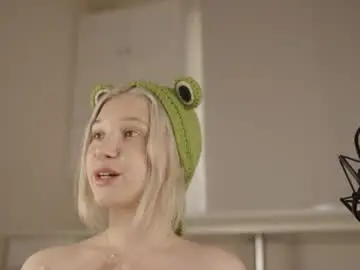 Jennyplaudis_  live sex cam