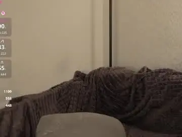 Jennyplaudis_  live sex cam