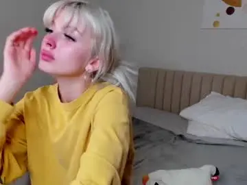 Lura_lust  live sex cam