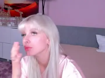 Lura_lust  live sex cam
