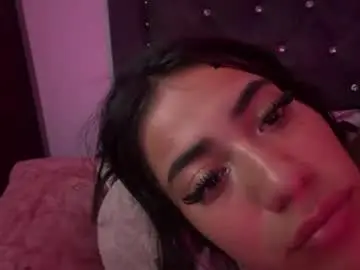 Megan_thompsoon1  live sex cam