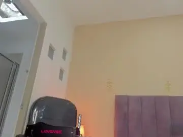 Megan_thompsoon1  live sex cam