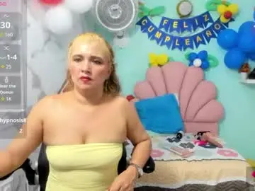 Noelia_milfs  live sex cam