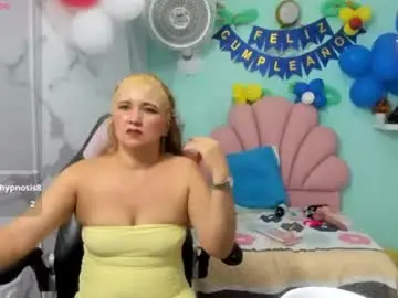 Noelia_milfs  live sex cam