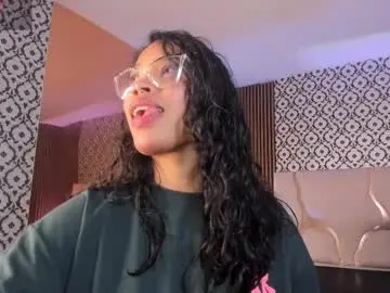 Penelope_tay  live sex cam