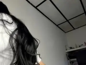 Stromkira_69  live sex cam