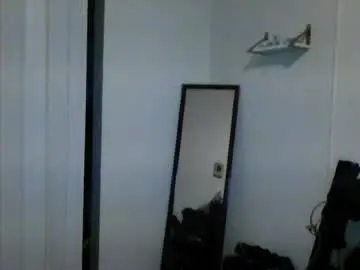Thenakedtrainer69  live sex cam