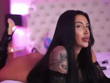 Aishaadevoe  live sex cam
