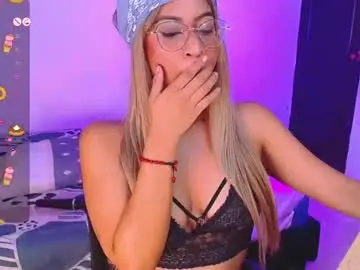 Annieblu3  live sex cam