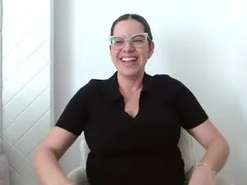Ashlymoon  live sex cam