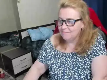Fraumartha  live sex cam