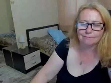 Fraumartha  live sex cam