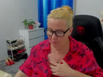 Fraumartha  live sex cam