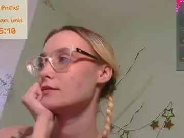 Ixsi  live sex cam