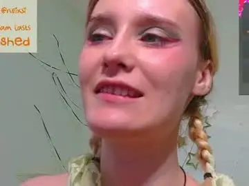 Ixsi  live sex cam