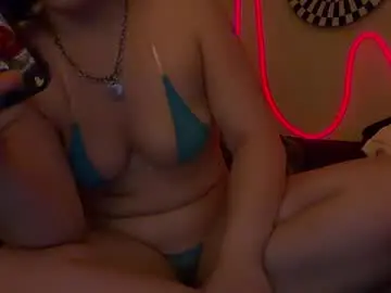 Lucylotusxx  live sex cam
