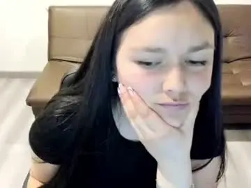 Osiris_2546  live sex cam