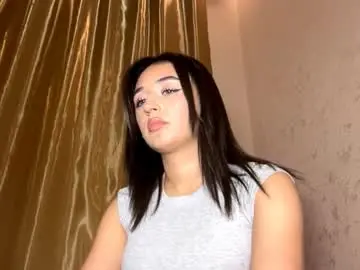 Pricillalivsey  live sex cam