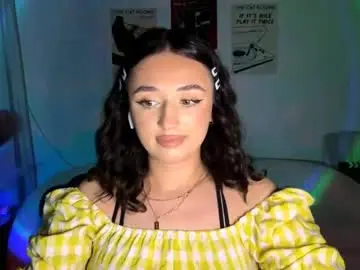 Pricillalivsey  live sex cam