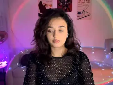 Pricillalivsey  live sex cam