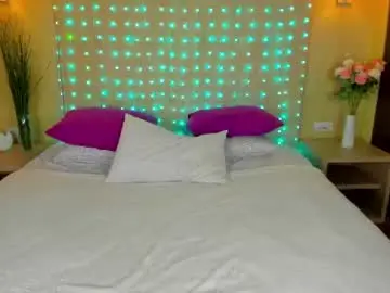 Riddle_layla  live sex cam