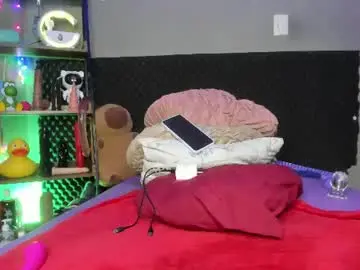 Shadia_squirt  live sex cam