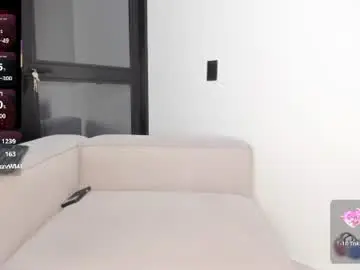 Srita_laura  live sex cam