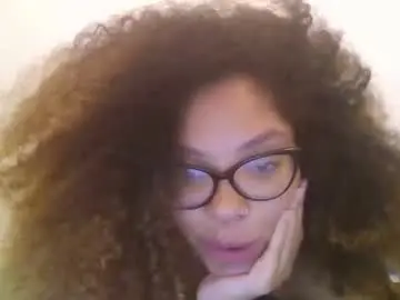 Wildgoddeslola  live sex cam