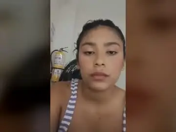 Yerliana1120  live sex cam
