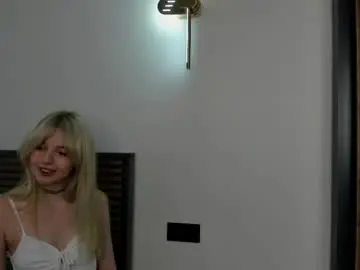 _lucystars  live sex cam