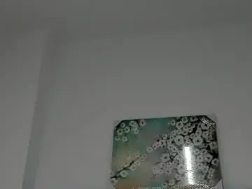 Anna_squirtz  live sex cam