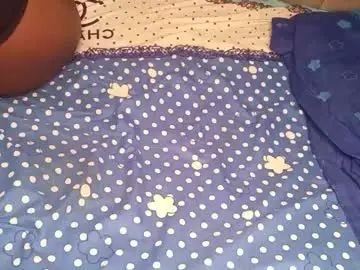 Bossetassy  live sex cam