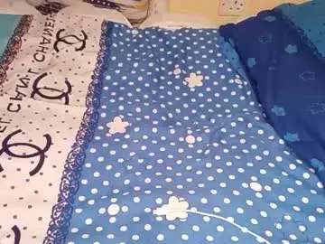 Bossetassy  live sex cam