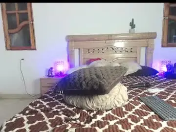 Bratz_glloe  live sex cam