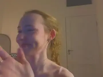 Cuute_angell  live sex cam