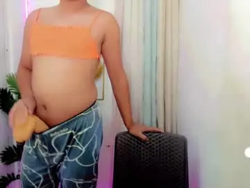 Daddy_fuck_me69  live sex cam