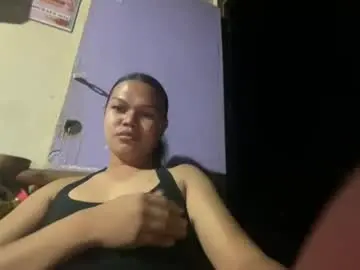 Daddy_fuck_me69  live sex cam