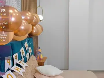 Emilly_hart  live sex cam