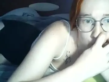 Eveliina_shy  live sex cam