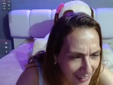 Italagomez  live sex cam