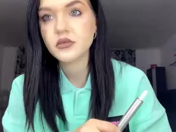 Lanieboyton  live sex cam