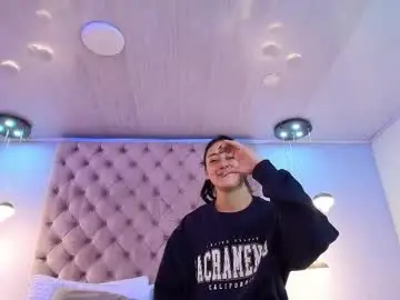 Lia__white  live sex cam