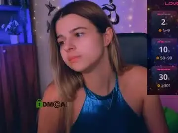 Luckybabymeow  live sex cam