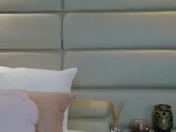 Sandrahazee  live sex cam