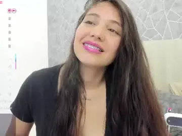 Sara_melo  live sex cam