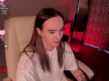 Sararomoney  live sex cam