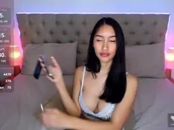 Alphaisonline  live sex cam