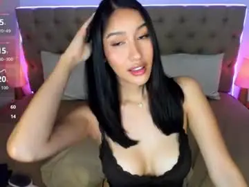 Alphaisonline  live sex cam